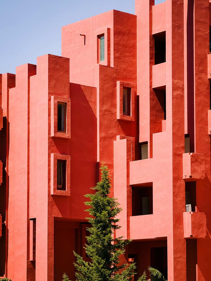 Calp La Muralla Roja