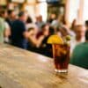 Vermut drinken: waarom het om één uur moet en niet om vijf